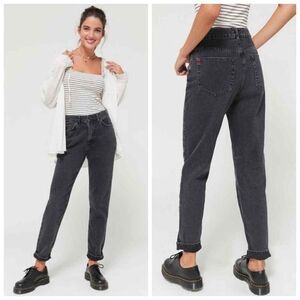 NWT urban outfitters BDG high rise black wash mom jeans sz 28